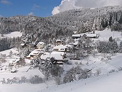 Blick auf Kühlenbronn im Winter